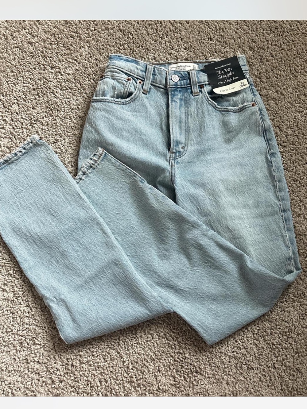 Abercrombie & Fitch Light Wash Blue '90s Straight Ultra High Rise Jeans